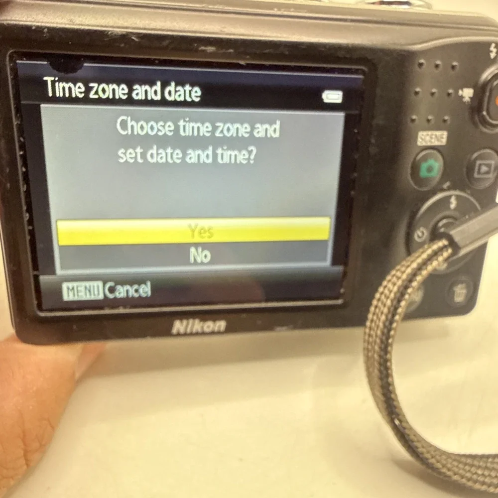 Nikon COOLPIX L27 16.1MP Digital Camera - Silver